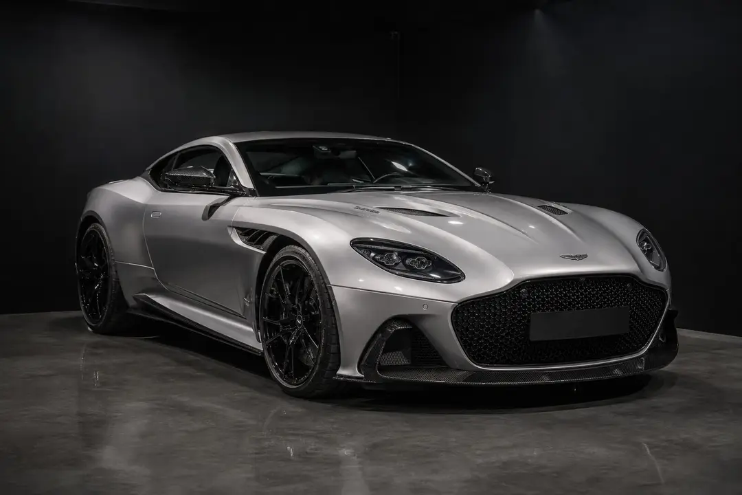 Aston Martin DBS 770 Ultimate — кадр 1