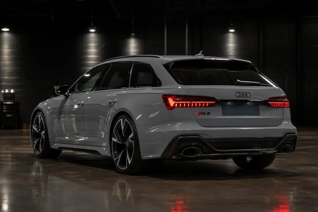 Audi RS6 Avant Performance — кадр 2