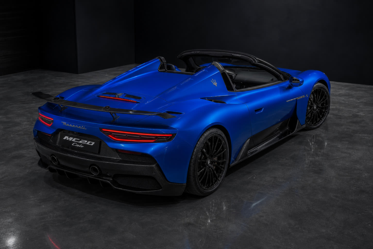 Maserati MC20 Cielo — Суперкар · полный корпус · Blu Infinito