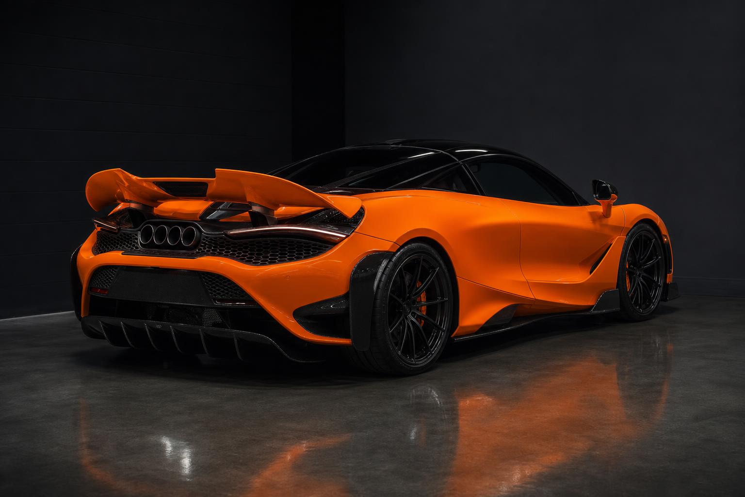 McLaren 765LT — Суперкар · полный корпус · Papaya Spark