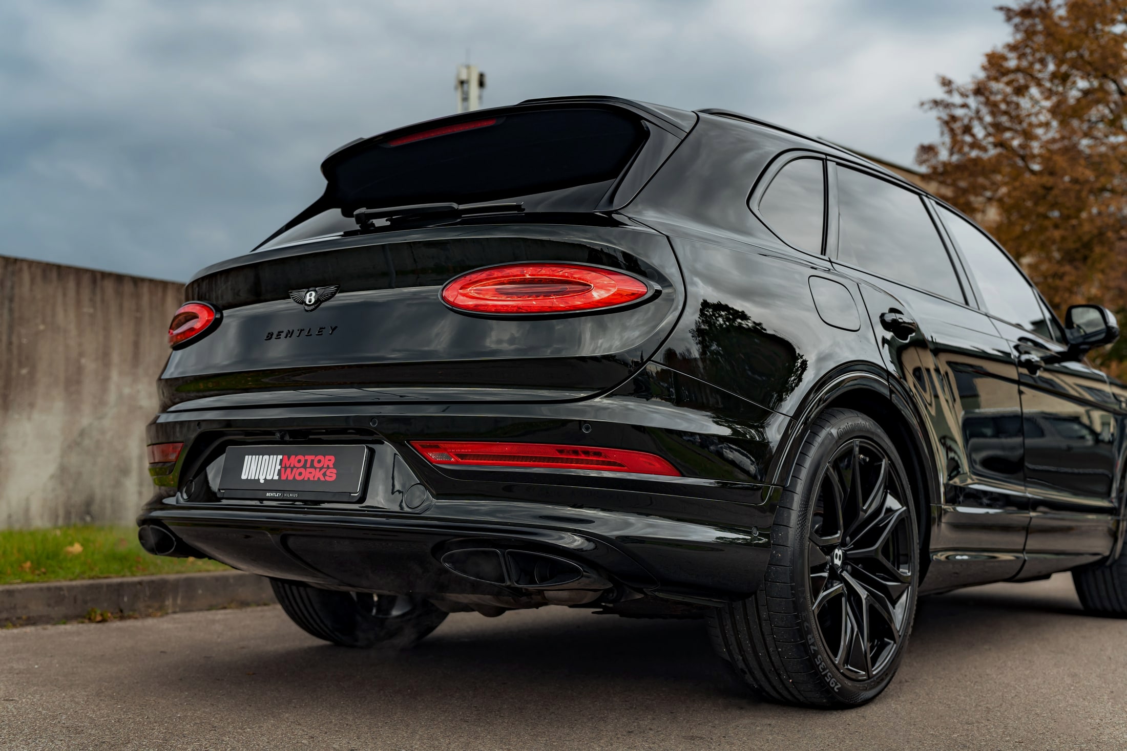 Bentley Bentayga Blackline