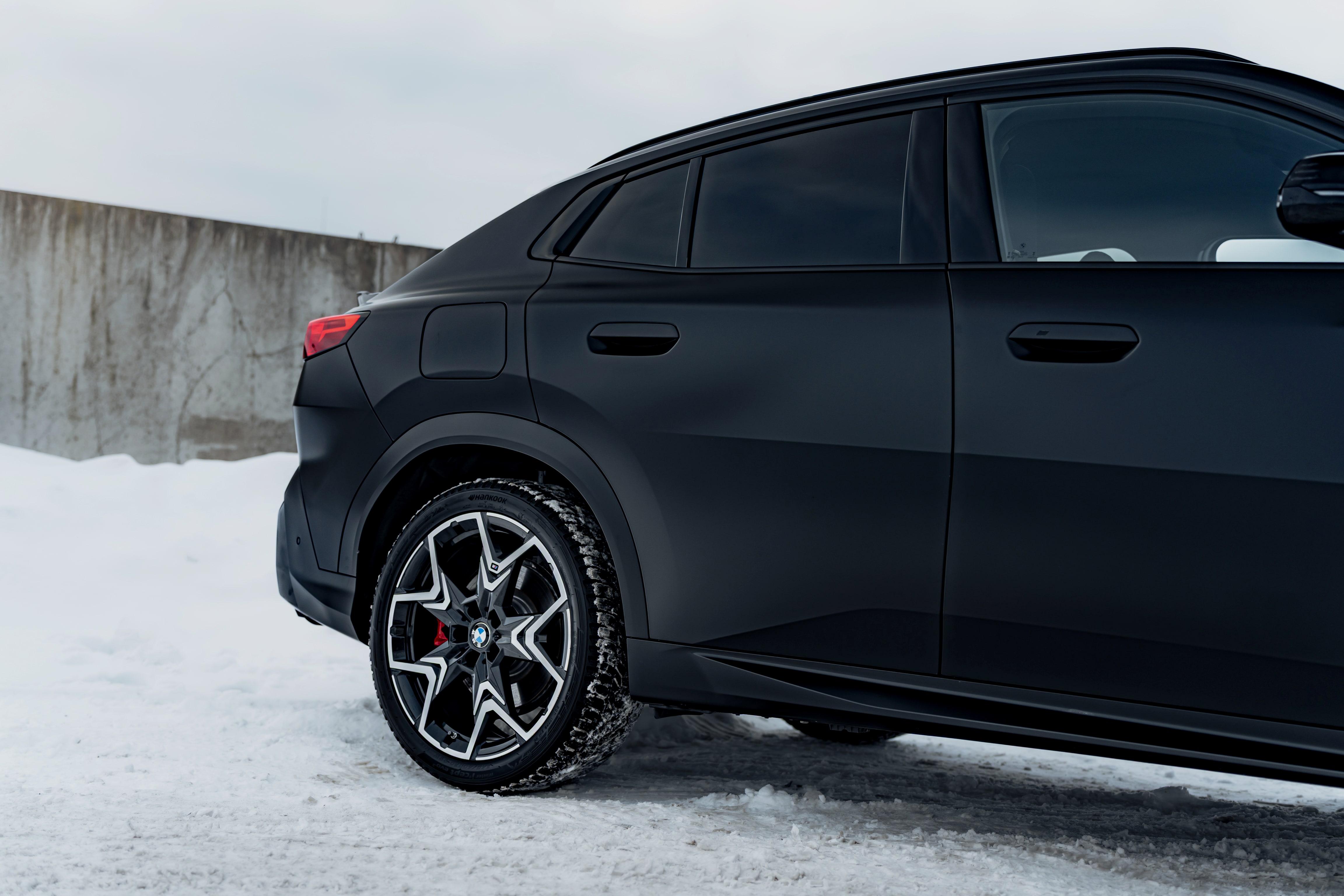 BMW X2 M35i — глава II, Тишина процесса