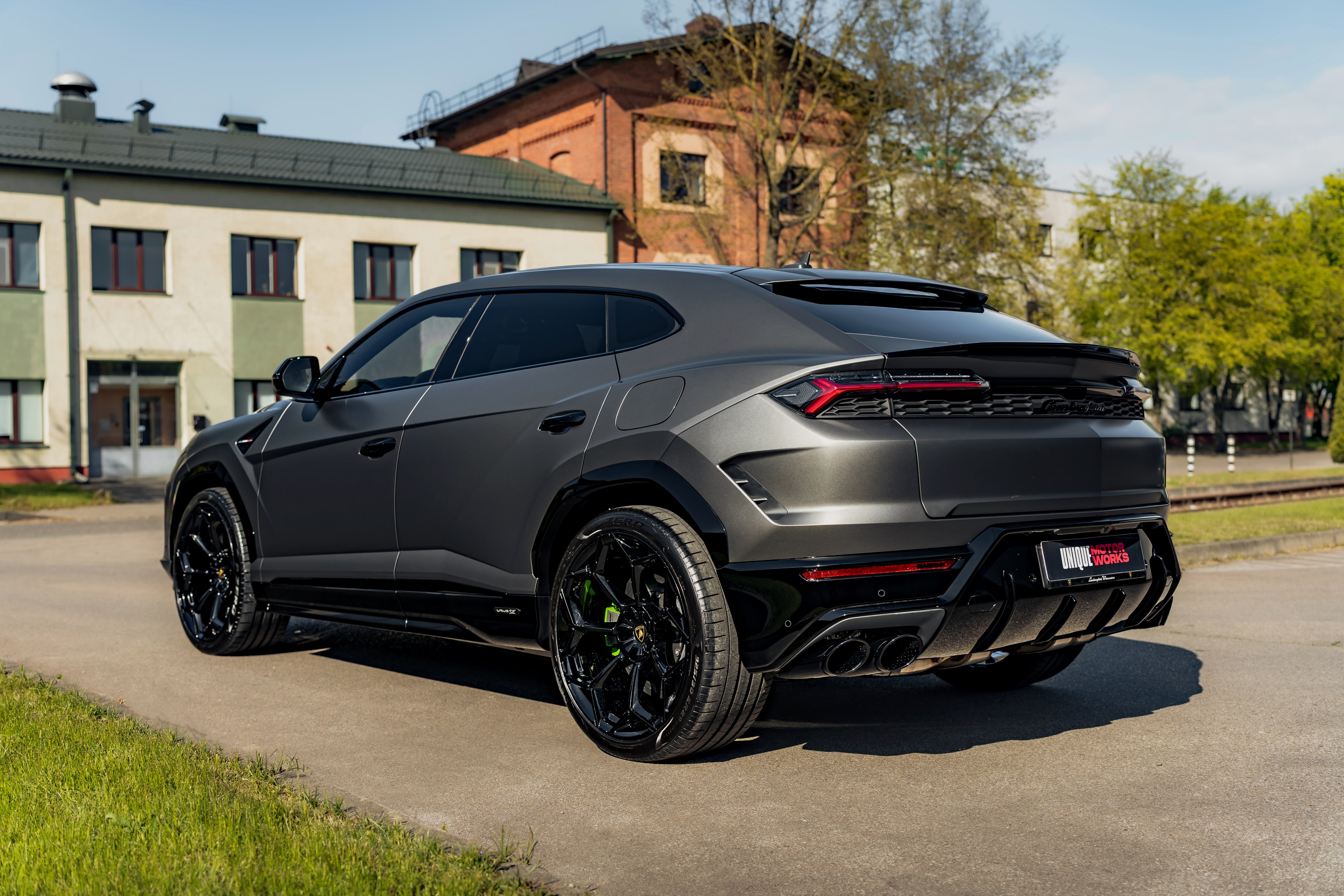 Lamborghini Urus SE — глава I, Рука мастера