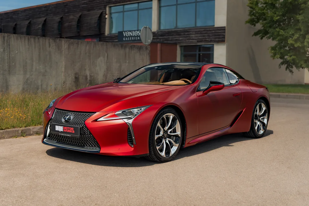 Lexus LC 500 — кадр 2