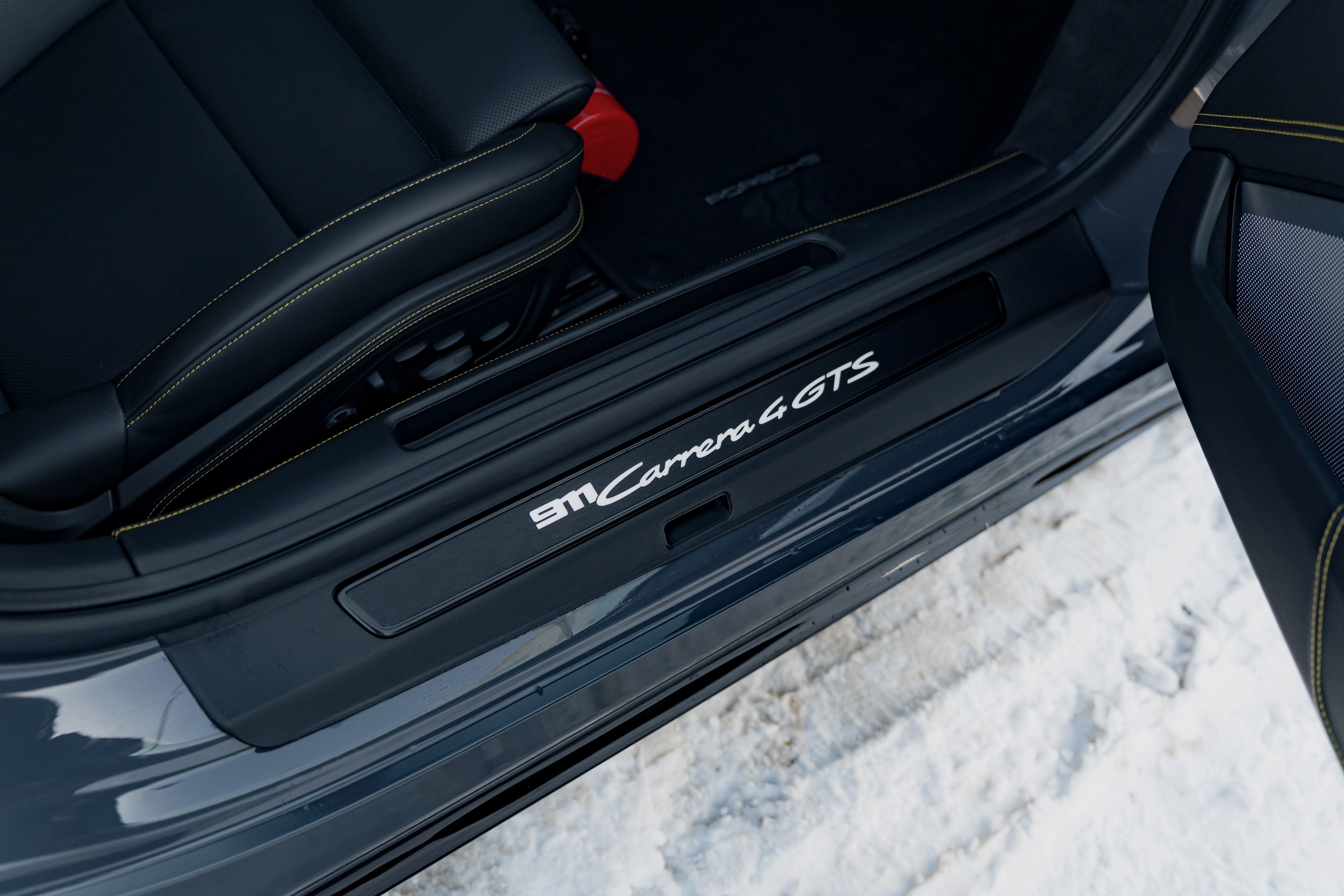 Porsche 911 Carrera 4 GTS Coupe — глава III, Долгая защита