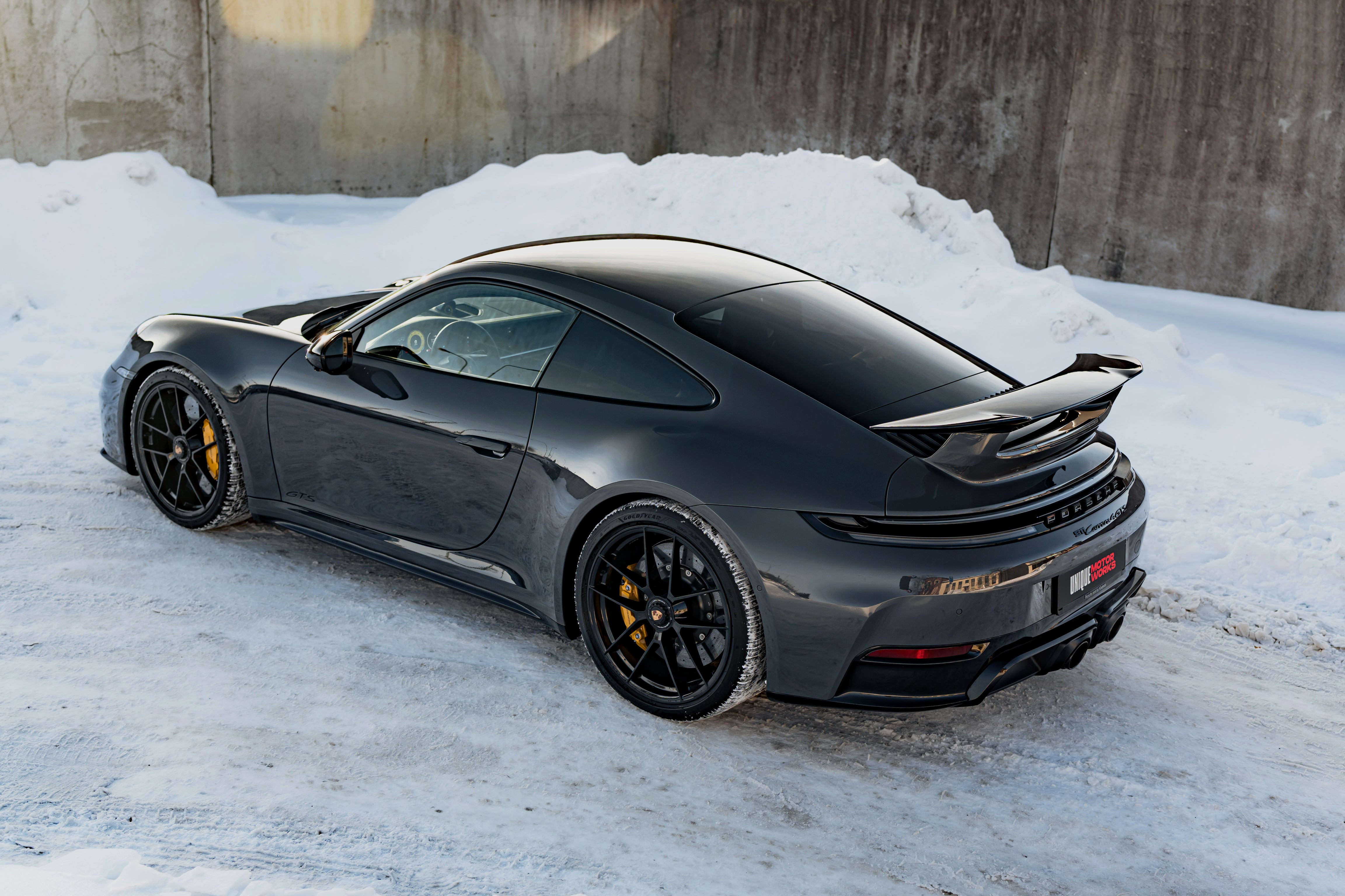 Porsche 911 Carrera 4 GTS Coupe — глава II, Тишина процесса
