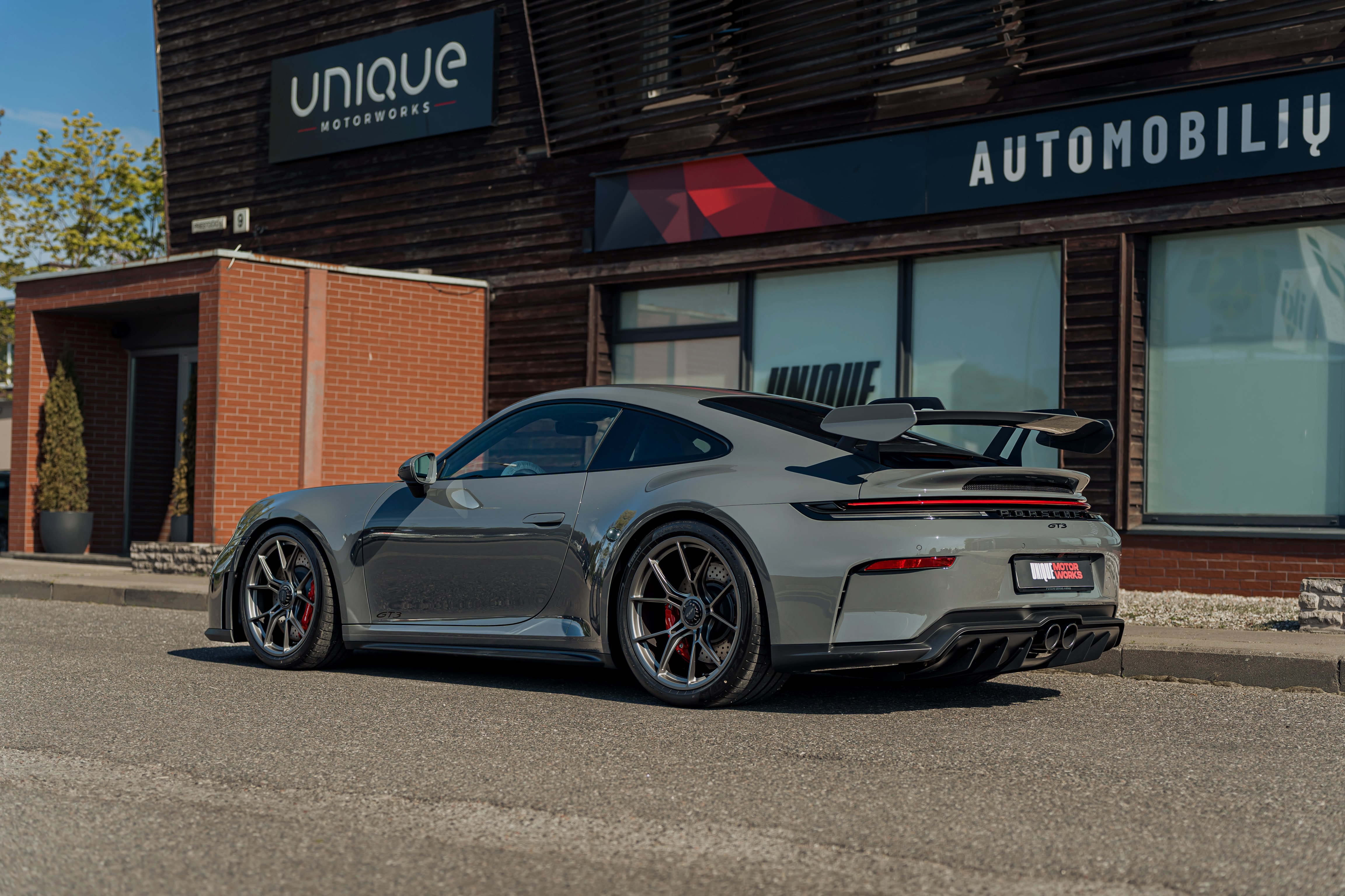 Porsche 911 GT3 — глава II, Тишина процесса